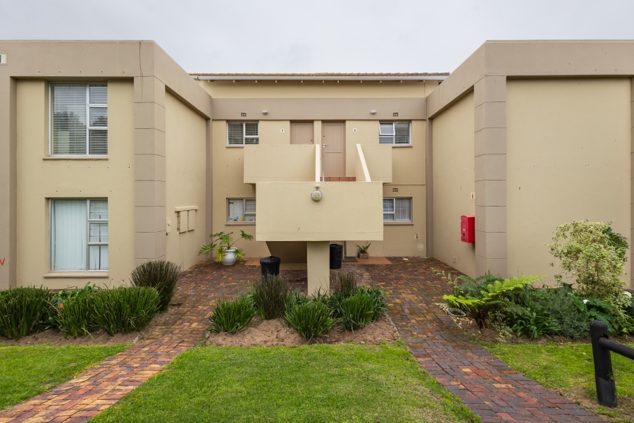 2 Bedroom Property for Sale in Goose Valley Western Cape